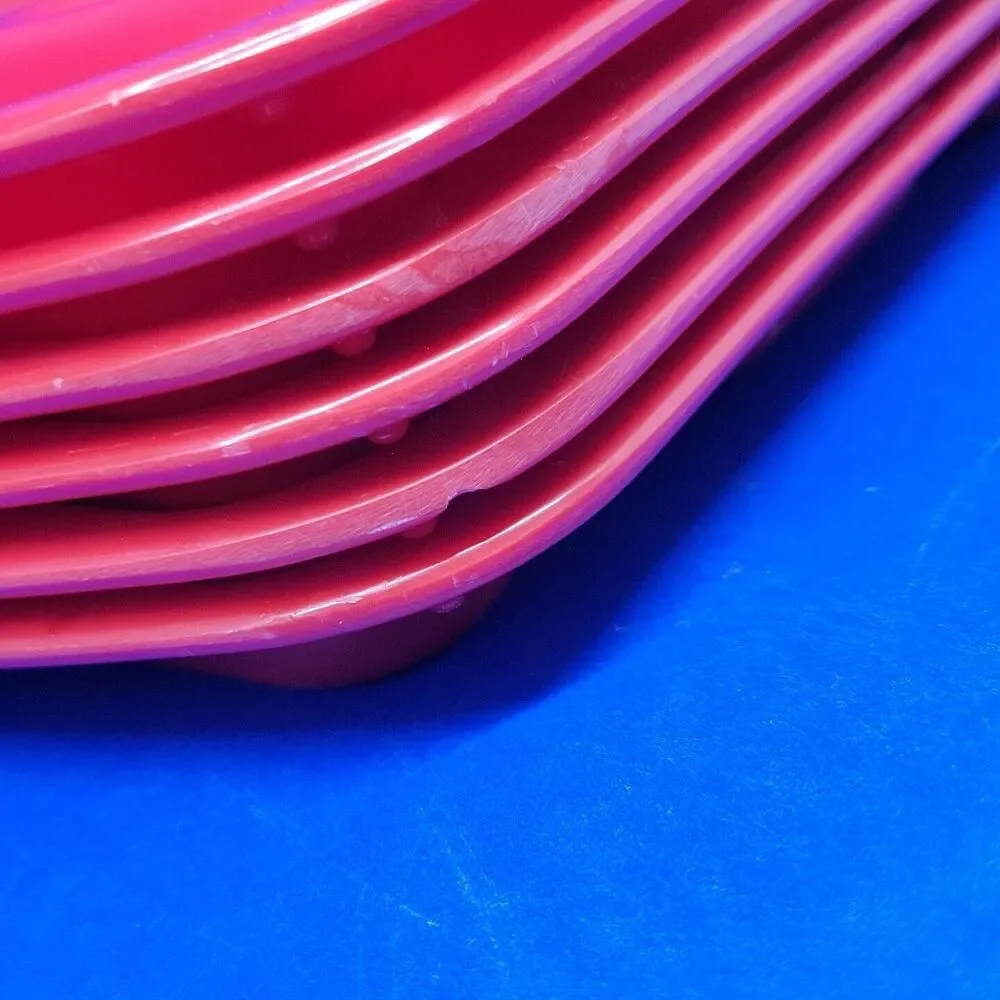 G.E.T. Enterprises TR-151 6 Compartment Cafeteria Trays Red Bundle of 6